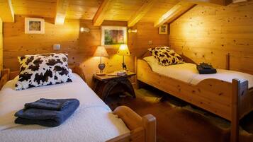 5 dormitorios, tabla de planchar con plancha, wifi y ropa de cama