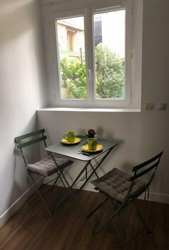 Studio fully equipped quiet and 5 minutes from the tram