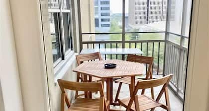 6K Stunning New Modern Condo w/ Private Balcony