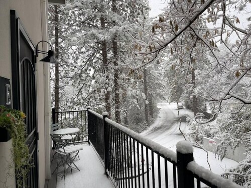 Enjoy the outdoors! 1st Apple hill exit, Tahoe