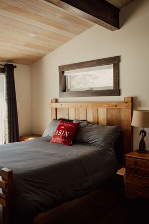 3 chambres, fer et planche à repasser, accès au Wi-Fi (inclus)