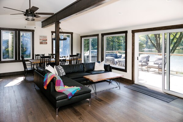 Téléviseur connecté, foyer