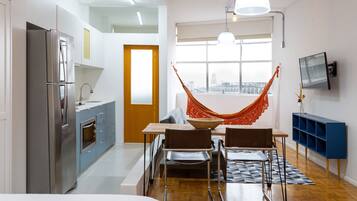 Estúdio família, vista para a cidade | Roupas de cama antialérgicas, individualmente decorados