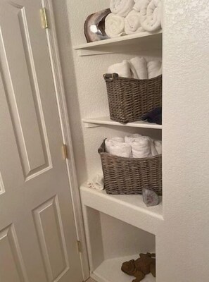 Imagen sin descripción, 3 de 35, botón