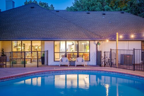 Spacious Group Retreat | 3 Kings | Sleeps 25 on 2.6 Acres | Perfect for Reunions