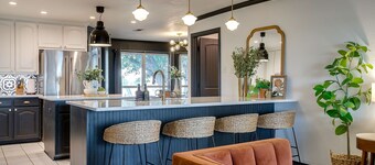 Spacious Group Retreat | 3 Kings | Sleeps 25