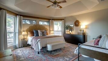 7 bedrooms, iron/ironing board, travel crib, free WiFi