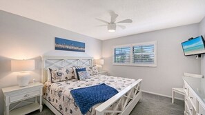 2 bedrooms, iron/ironing board, WiFi, bed sheets - Condo# 205 Siesta Key Gulf view,steps to sand (Sarasota)