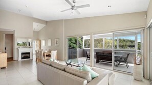 Living area - Stylish Family Apartment (Avoca Beach)