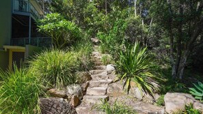 Property grounds - Stylish Family Apartment (Avoca Beach)