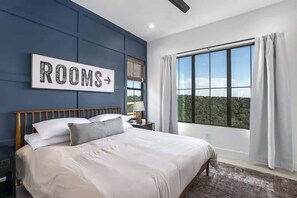 8 عدّة غرف نوم ومكتب ومكواة/لوح كي وسرير سفر