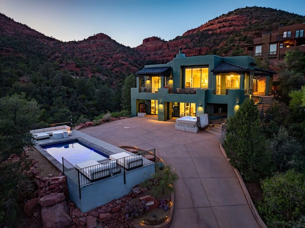 Outdoor pool, a heated pool
