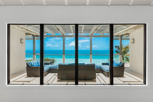 TC Villas - Lilikoi - Calm Beach, Pool, Kayaks & Family-Friendly Fun