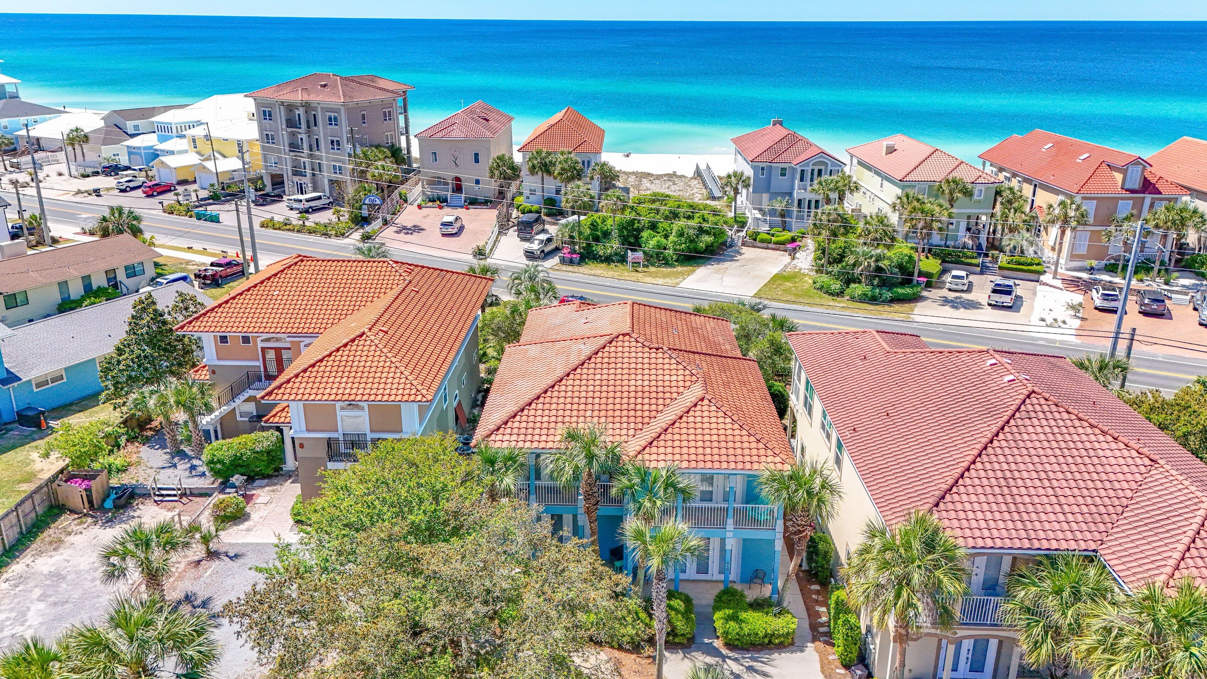 LUV PCB | Week Long Stays Get Free Bike Rental for 4 Bikes!