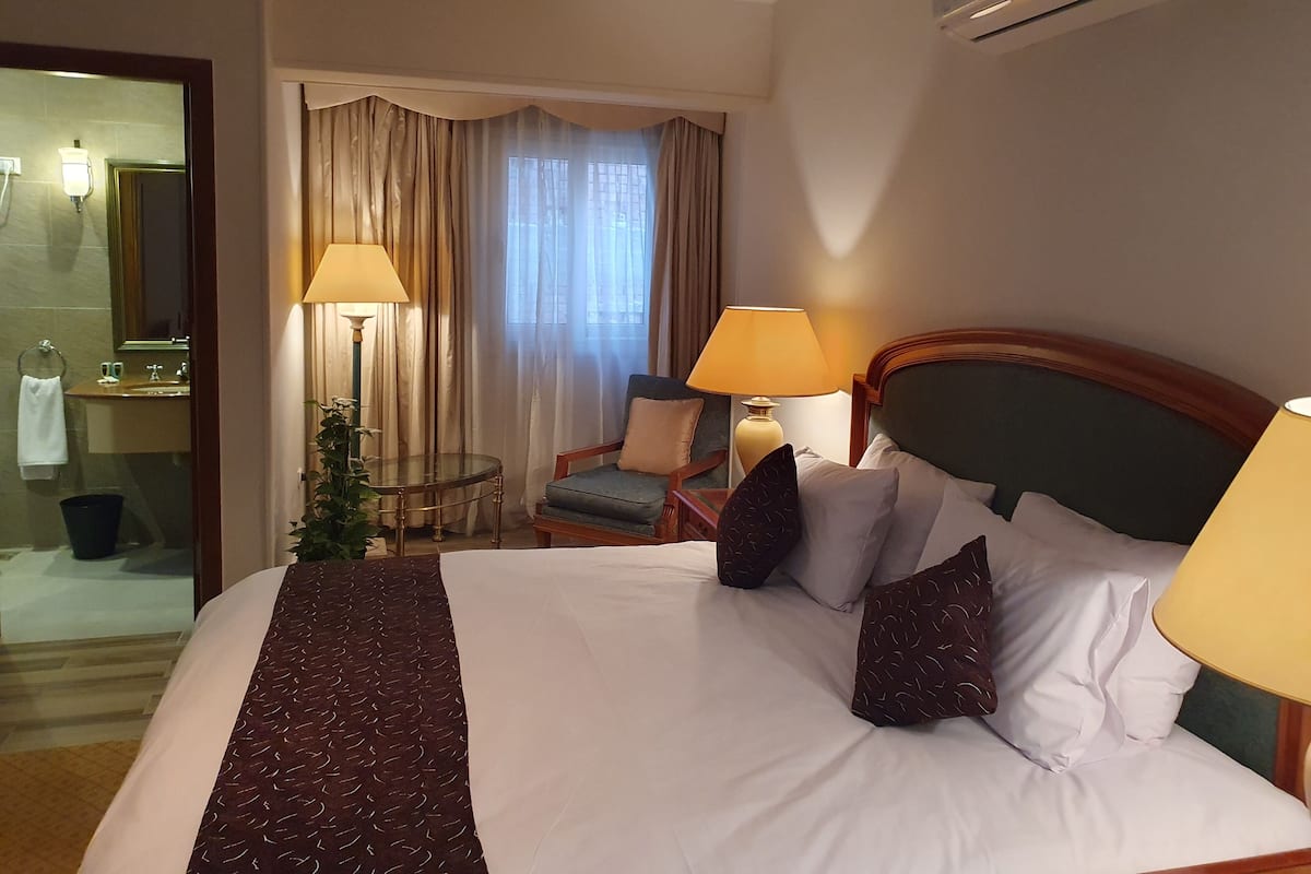 Doppia Deluxe | Biancheria da letto di alta qualità, minibar, con stile personalizzato