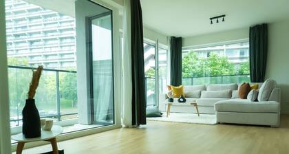 LUXURY LUMINOUS APARTMENT BRUSSELS (Near Tour & Taxis â 2 Bedroom)