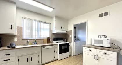 Cozy Spacious 4B2B close to SJC airport and SAP