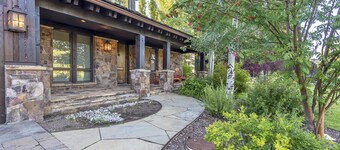 Stunning Luxury Home With Incredible Views