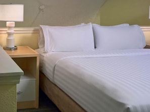 4 bedrooms, desk, iron/ironing board, free WiFi