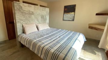 6 bedrooms, travel cot, free WiFi, bed sheets