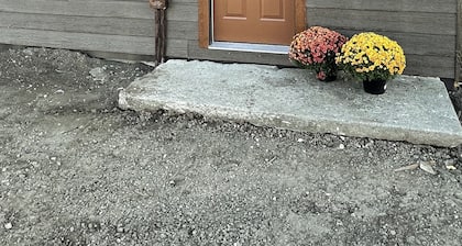 Rockin' E #11 - cozy, newly remodeled cabin