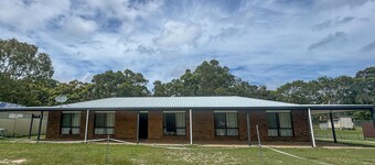 5 BdR House Orchid Beach  Fraser Island - sleeps 16 - bring the boats! Full Wifi