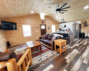 Smart TV - The Lodge on Rocky Top (Rocky Top)
