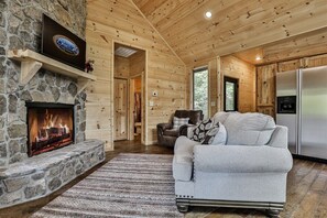 Smart TV, fireplace