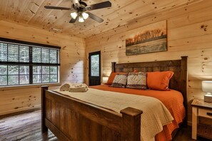 2 bedrooms, iron/ironing board, free WiFi, bed sheets - Bear Lake Retreat | Cherry Log, GA (Blue Ridge)