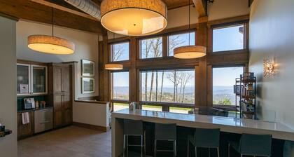 Craig 304 Condo at the Blue Ridge Mountain Club! Luxury studio with great amenities!