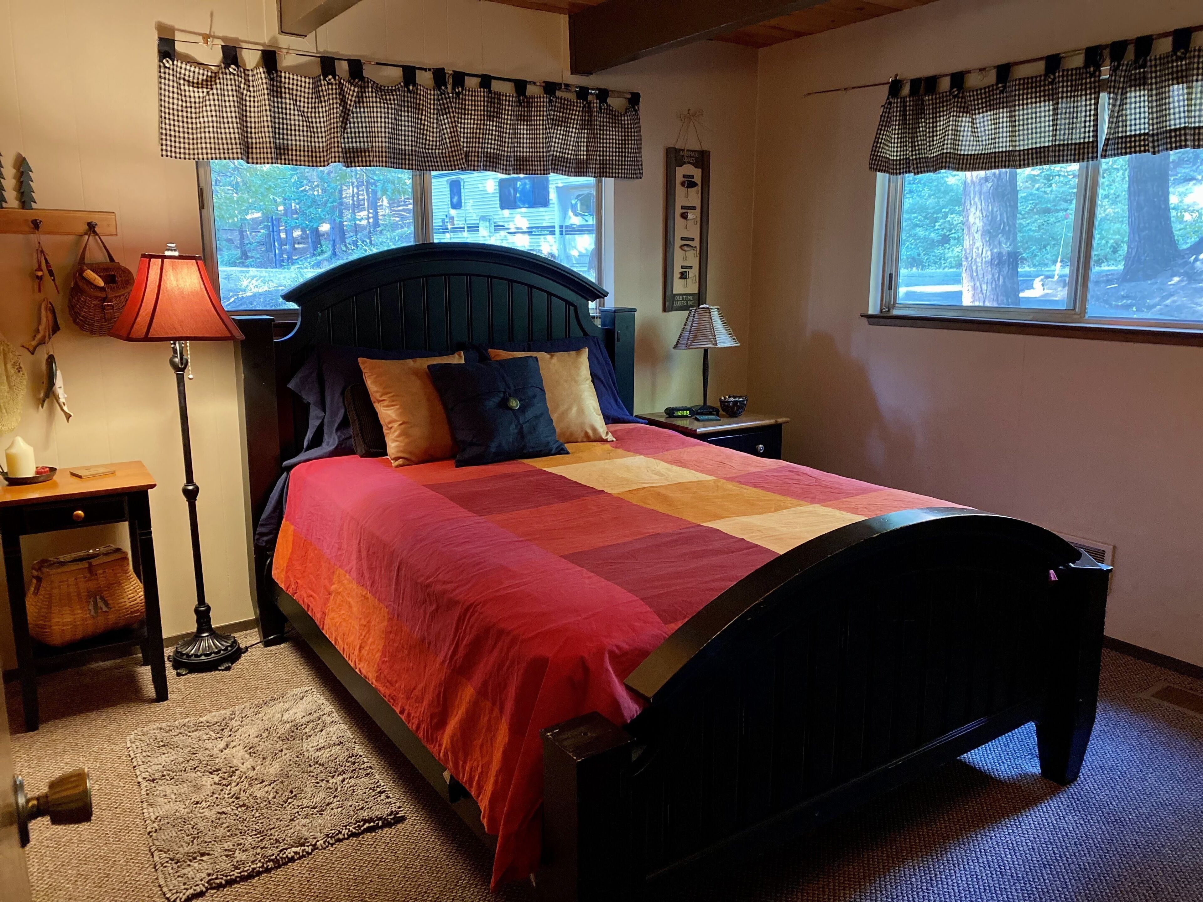 4 bedrooms, free WiFi, bed sheets