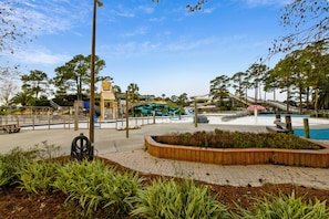 Children’s area - 15th floor! Summer Deals!! FREE Activities! (Panama City Beach)