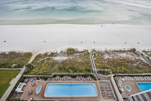 On the beach - 15th floor! Summer Deals!! FREE Activities! (Panama City Beach)