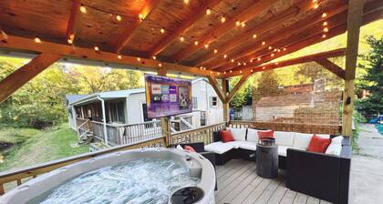 Private Room 1bedroom/bathroom suite W/ private porch, firepit, Hot tub & Pool!