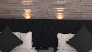 Rideaux occultants, fer et planche à repasser, Wi-Fi gratuit