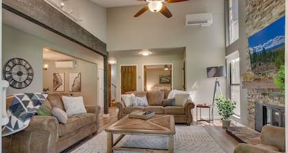Plumas Pines Escape - Golf Views + Coffee Bar + Games + Family Friendly