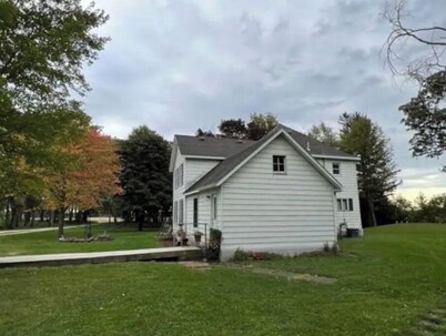 Oak Meadow Farmhouse