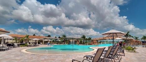 Piscine extérieure, piscine chauffée