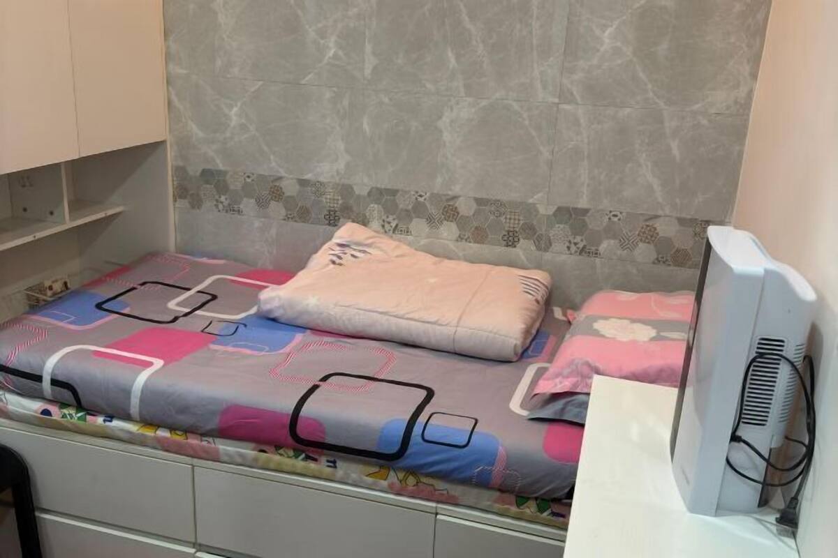 Wifi gratis y ropa de cama