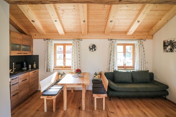 Ferienwohnung Rapunzel OG mit Balkon und 2 Schlafzimmer-Wohnküche