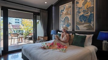 Studio, Balcony | Dihias secara berasingan, dilengkapkan perabot secara berasingan, meja
