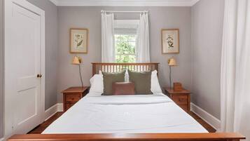 2 soveværelser, skrivebord, strygejern/strygebræt, Wi-Fi