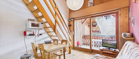 Téléviseur, lecteur de DVD