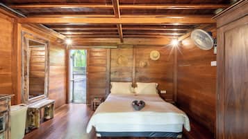 2 Schlafzimmer, laptopgeeigneter Arbeitsplatz, Verdunkelungsvorhänge