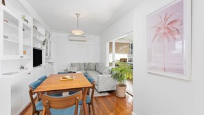 تناول الطعام