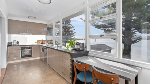 The Little Lake House