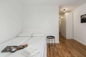 Fer et planche à repasser, Wi-Fi, draps fournis