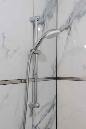 Douche, shampoing