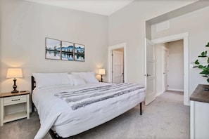2 habitaciones, tabla de planchar con plancha, cuna de viaje y wifi