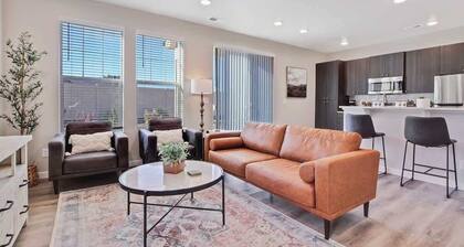 Stylish 2 bedroom townhome